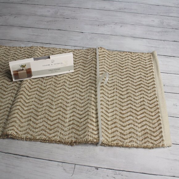 Room & Retreat Natural Burlap Table Runner Farmhouse 14" x 70" Jute White - Picture 2 of 6